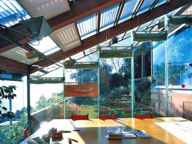 Link: The glazed roof of Renzo Piano's studio [559]